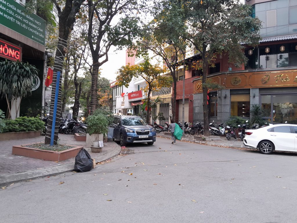 Có những người chỉ xuất hiện trong đời ta một lần…